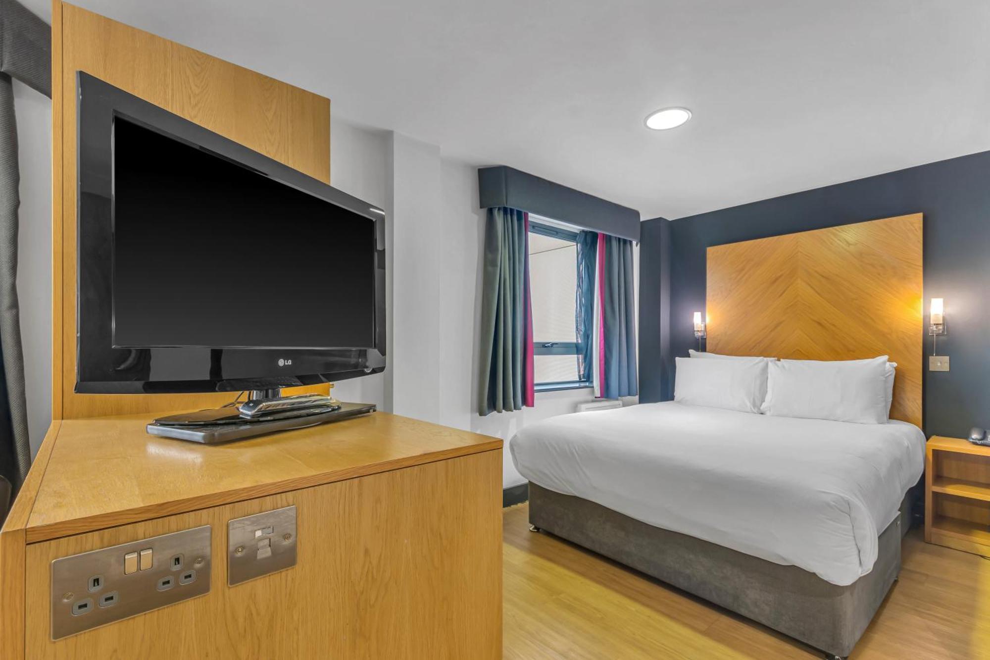 Roomzzz Leeds City West Bagian luar foto
