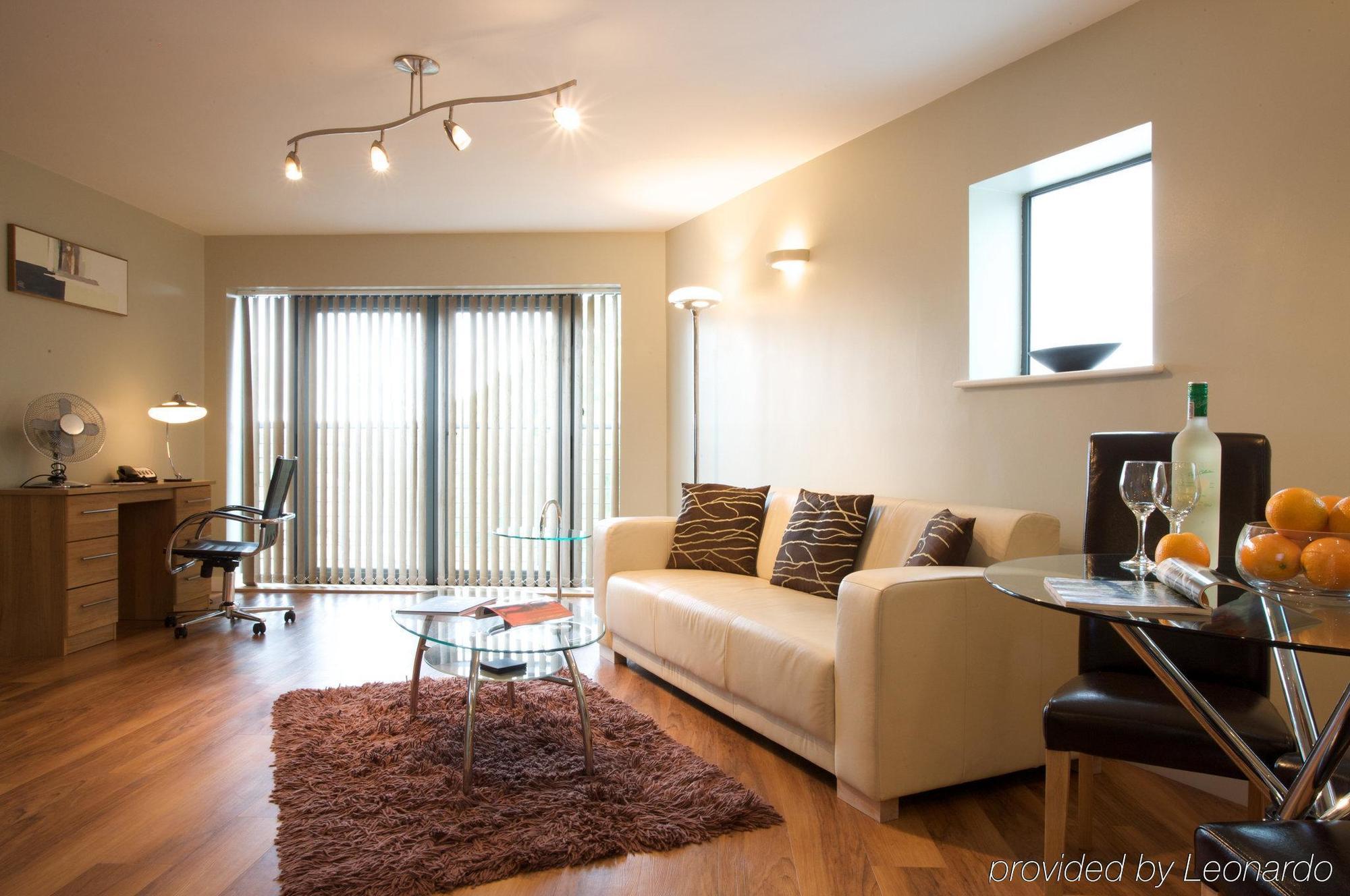Roomzzz Leeds City West Ruang foto