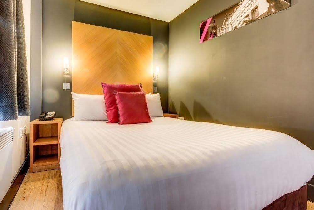 Roomzzz Leeds City West Bagian luar foto